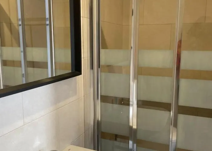 Moderno Con Piscina Privada *