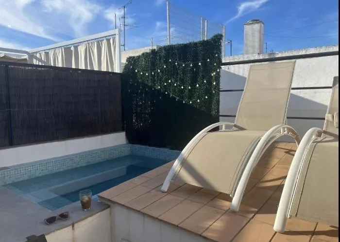 Apartamento Moderno Con Piscina Privada *